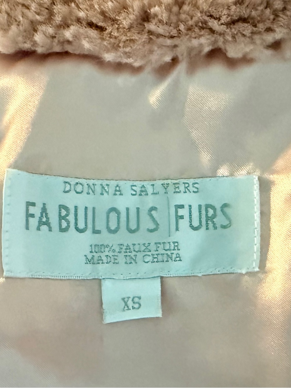 Donna Salyers  Fabulous Furs fur pink quilted XS - Picture 6 of 7